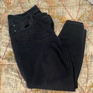 Gently used Liverpool ankle skinny jeans size 18W
